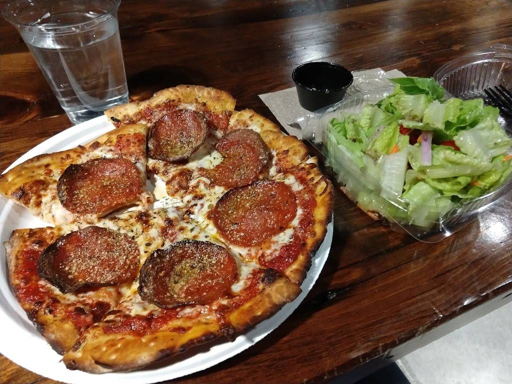 Toppd Pizza Lenexa Public Market | restaurant | 8750 Penrose Ln, Lenexa, KS 66219, USA | 9136777070 OR +1 913-677-7070