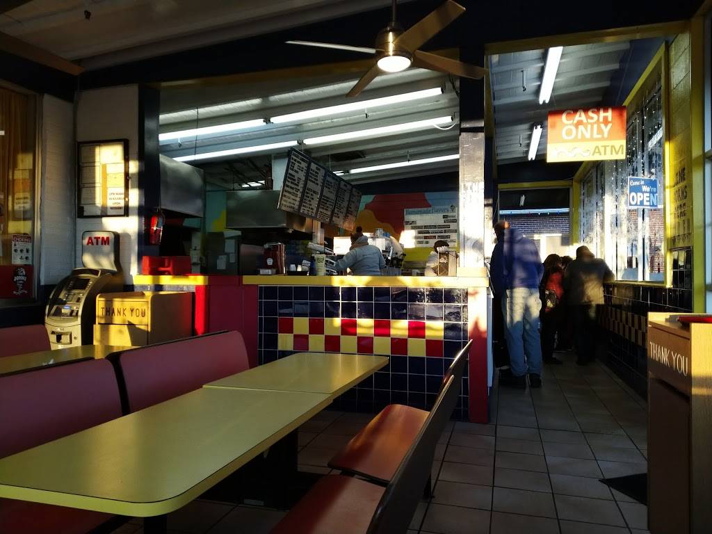 Johns Drive-In | restaurant | 677 Montauk Hwy, Montauk, NY 11954, USA | 6316685515 OR +1 631-668-5515