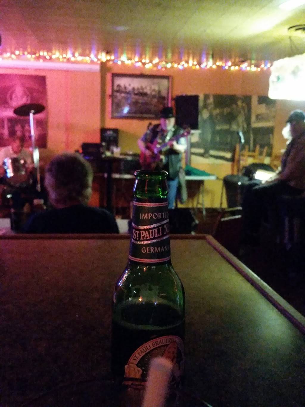 Dopps Bar & Grill | restaurant | 1753 S 68th St, West Allis, WI 53214, USA | 4142571400 OR +1 414-257-1400