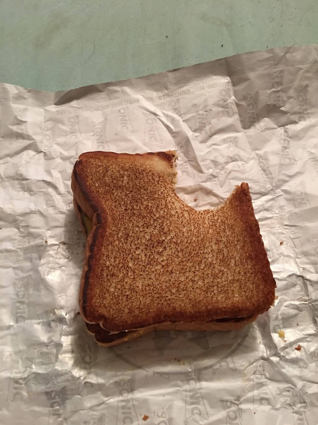 Sonic Drive-In | restaurant | 2121 E Lamar Blvd, Arlington, TX 76006, USA | 8174602960 OR +1 817-460-2960