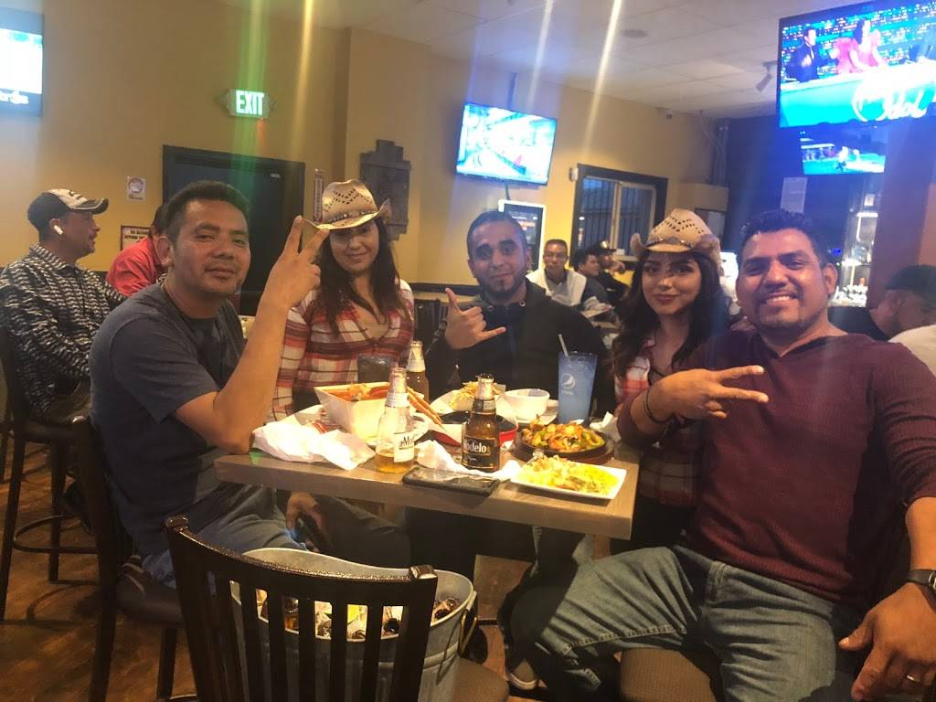 Los 3 Potrillos Mexican Restaurant & Sport Bar | restaurant | 3700 Morrison Rd #2620, Denver, CO 80219, USA | 3039555665 OR +1 303-955-5665