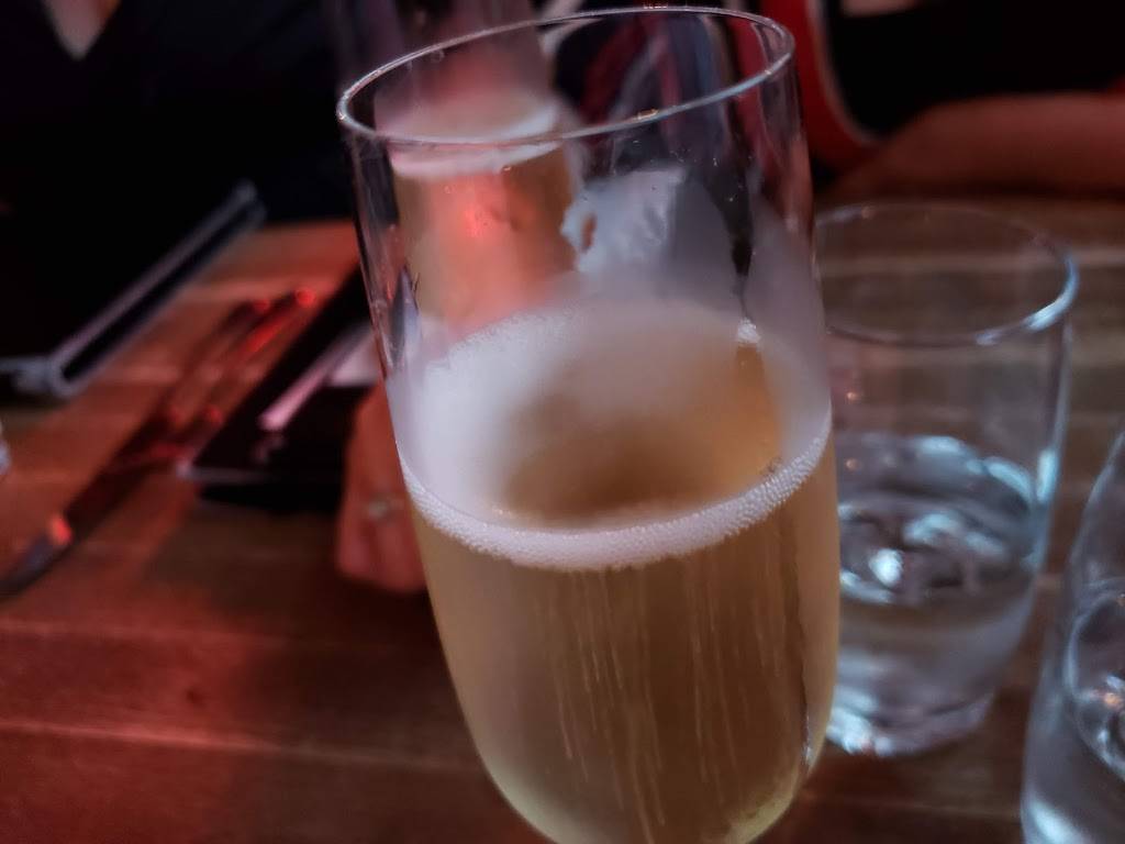 La Grange | restaurant | 2 Rue Meadowbrook, Morin-Heights, QC J0R 1H0, Canada | 4506440056 OR +1 450-644-0056