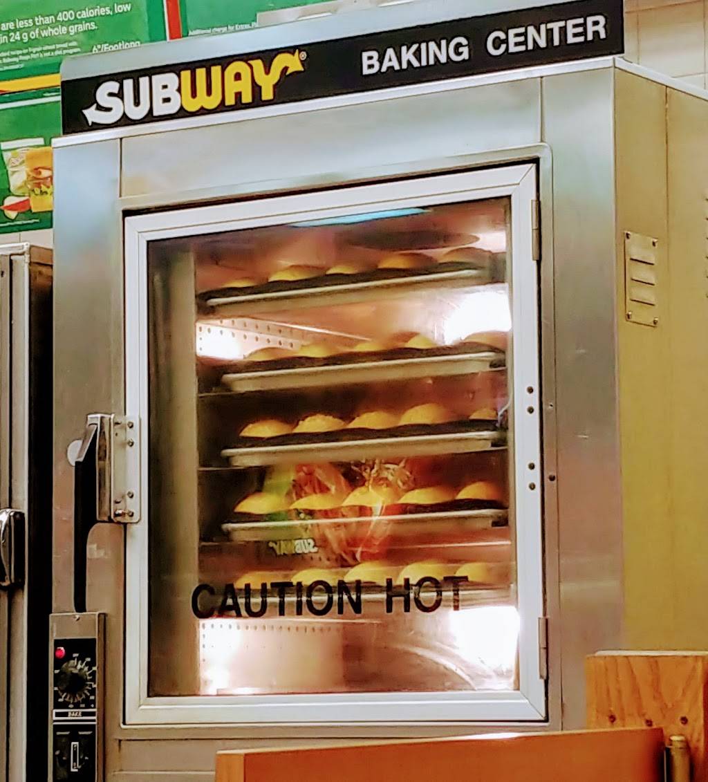 Subway | restaurant | 905 S Brightleaf Blvd, Smithfield, NC 27577, USA | 9199891869 OR +1 919-989-1869