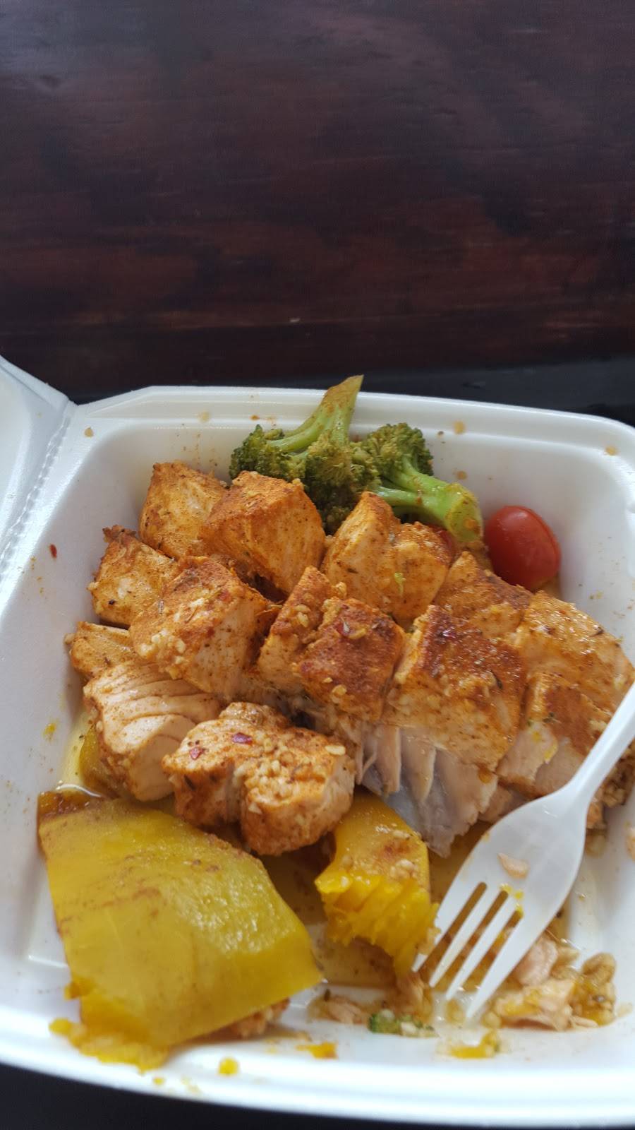 149 Steam Fish | restaurant | 500 E 149th St, Bronx, NY 10455, USA | 7182927997 OR +1 718-292-7997