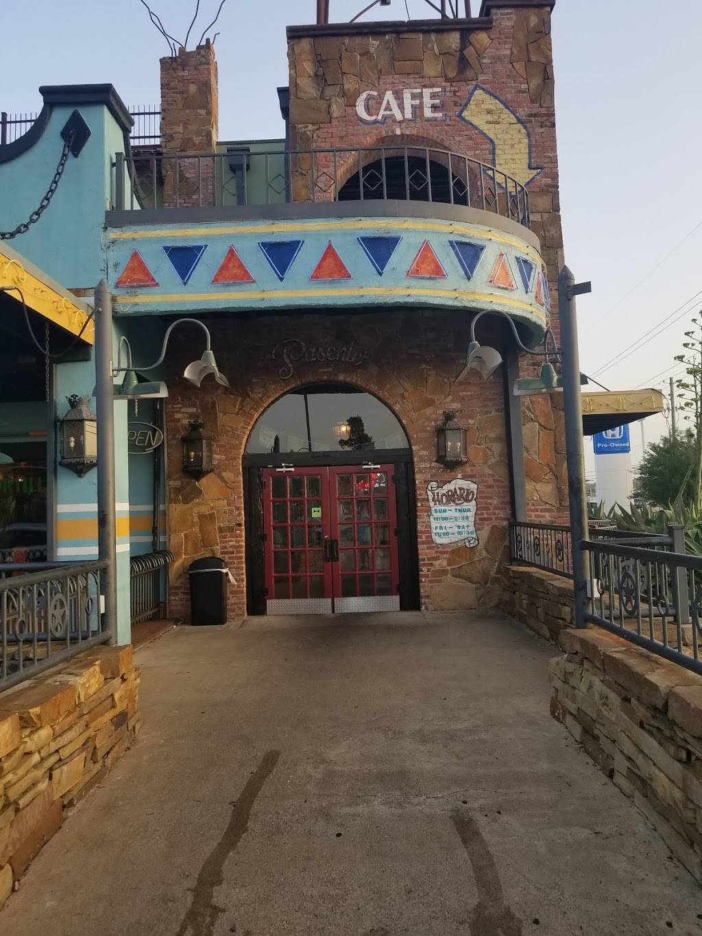 Posados Cafe - E Bert Kouns Industrial | restaurant | 1355 E Bert Kouns, Industrial, Shreveport, LA 71105, USA | 3185242000 OR +1 318-524-2000