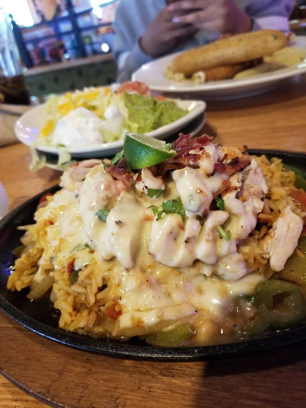 Applebees Grill + Bar | restaurant | 120 Charlton Rd, Sturbridge, MA 01566, USA | 5083470174 OR +1 508-347-0174