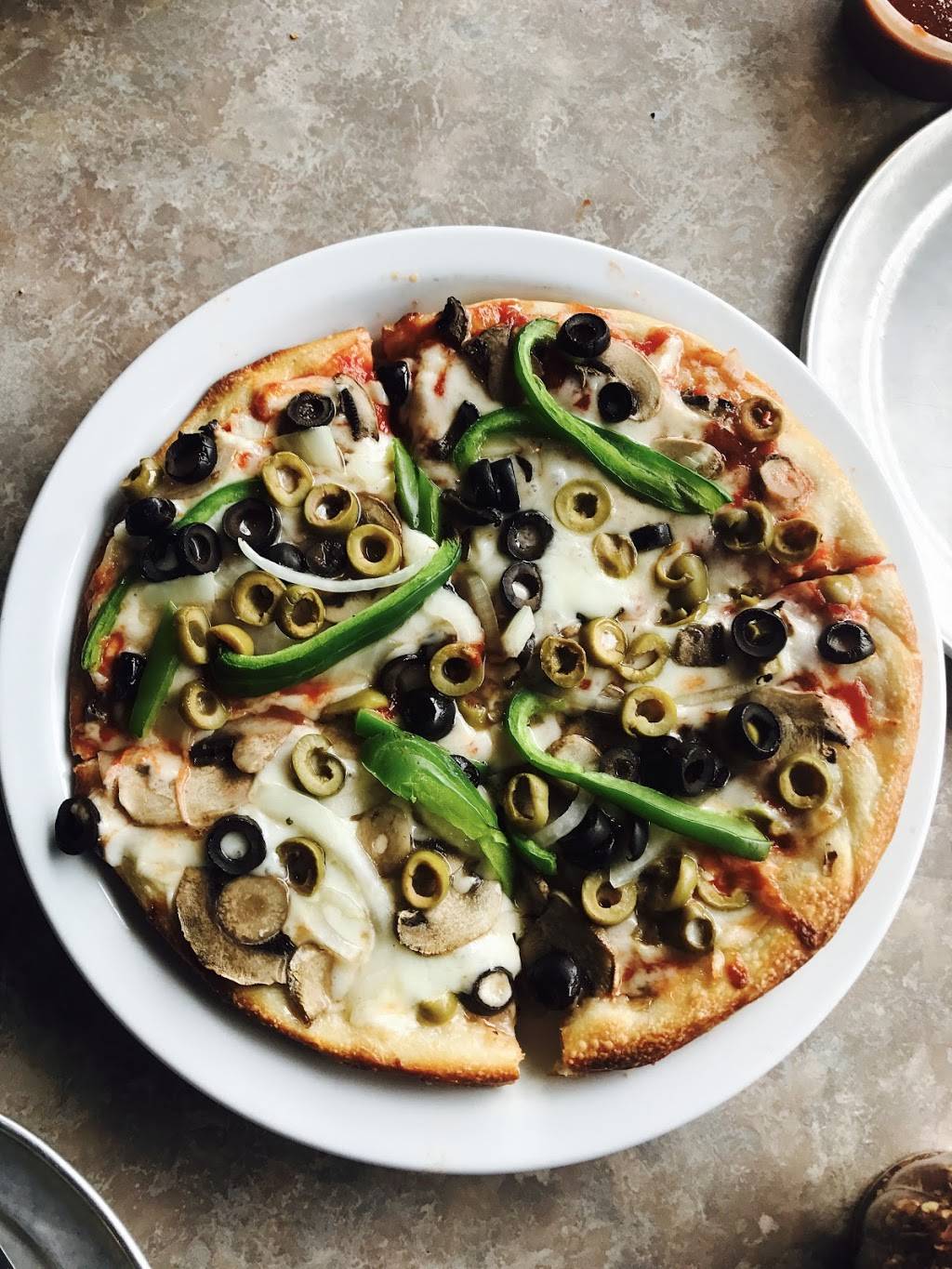 Gallas Pizza | meal delivery | 1155 Mount Vernon Hwy, Sandy Springs, GA 30338, USA | 7709139399 OR +1 770-913-9399