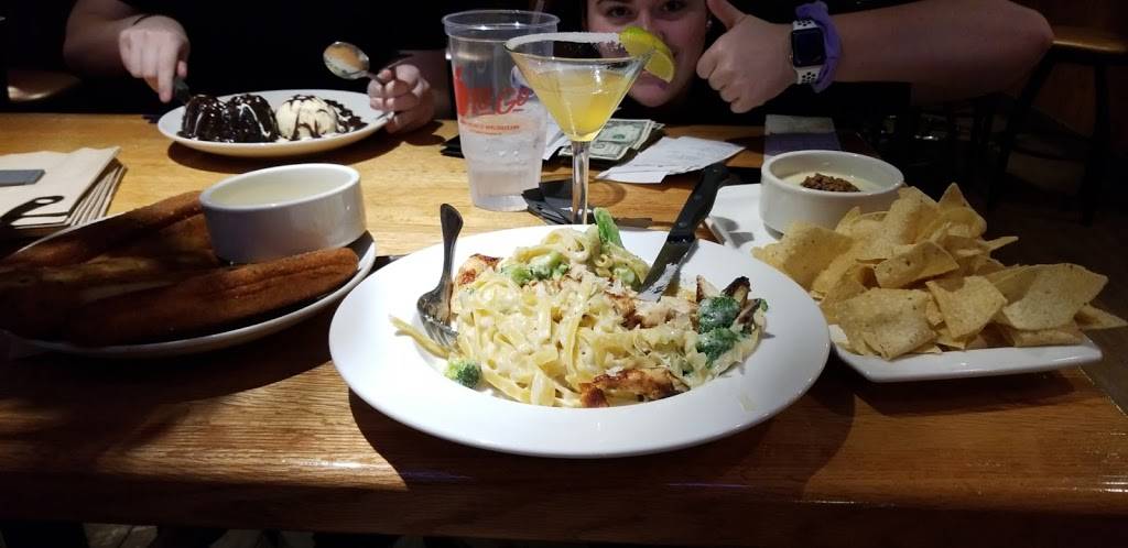 Applebees Grill + Bar | restaurant | 4955 28th St SE, Grand Rapids, MI 49546, USA | 6169771900 OR +1 616-977-1900