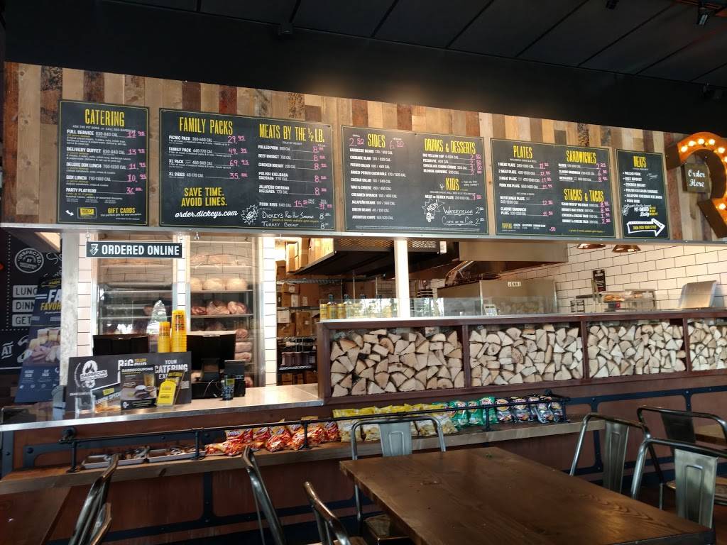 Dickeys Barbecue Pit | restaurant | 30451 Av. de Las Flores, Rancho Santa Margarita, CA 92688, USA | 9496358100 OR +1 949-635-8100