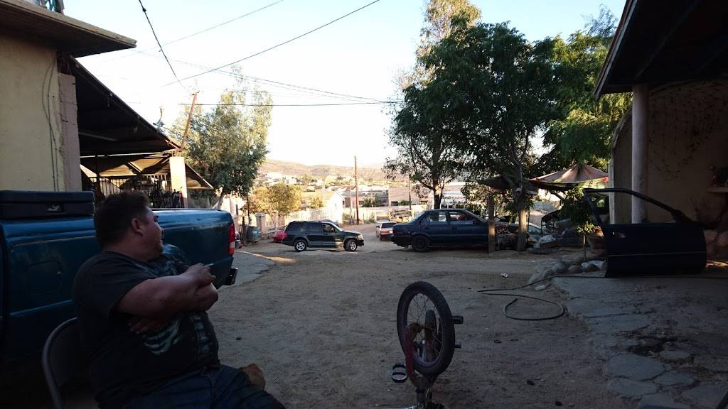 Tattos burgers | restaurant | 21482,, México, Tecate, Baja California, Mexico | 016651030588 OR +52 665 103 0588