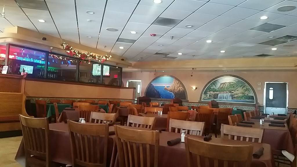 Javiers Mexican Restaurant | restaurant | 1829 Waukegan Rd, Glenview, IL 60025, USA | 8478340485 OR +1 847-834-0485