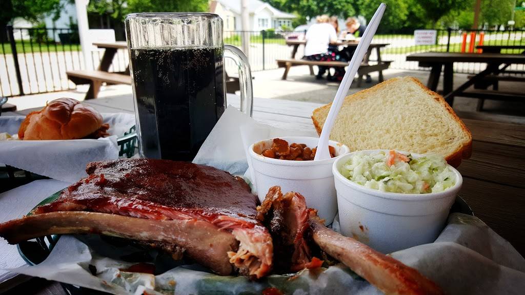 BK Root Beer and BBQ | restaurant | 1917 W Memorial Dr, Muncie, IN 47302, USA | 7652821826 OR +1 765-282-1826