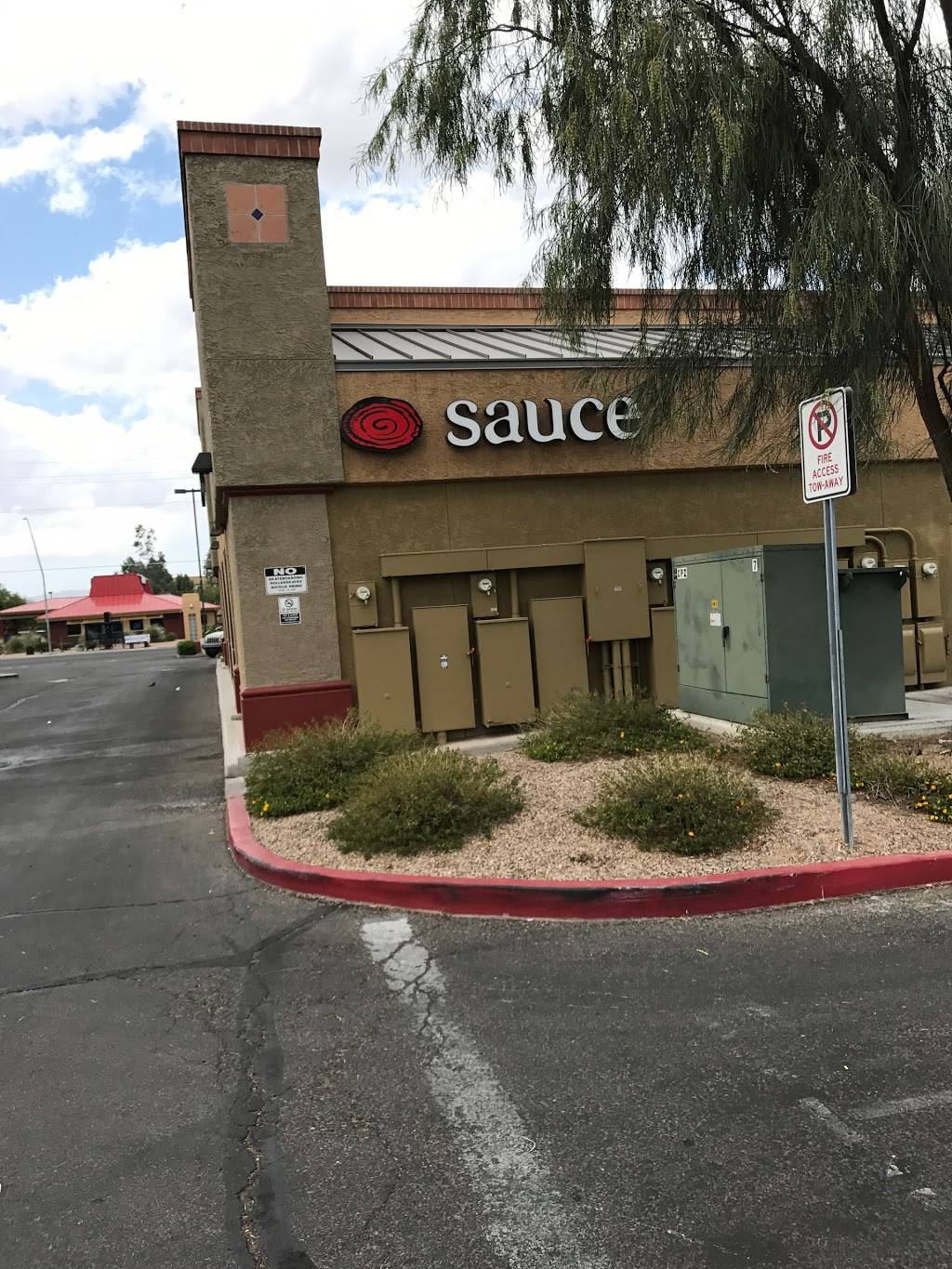 Sauce Pizza & Wine | restaurant | 2990 N Campbell Ave, Tucson, AZ 85719, USA | 5207950344 OR +1 520-795-0344