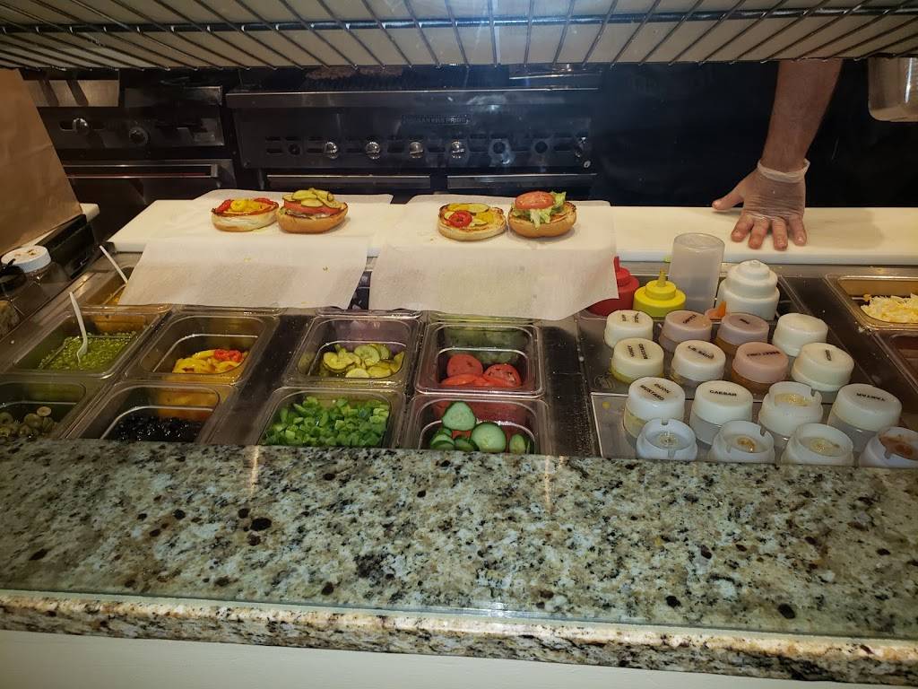 London Burgers | restaurant | 471 Dundas St, London, ON N6B 1W3, Canada | 2266633914 OR +1 226-663-3914