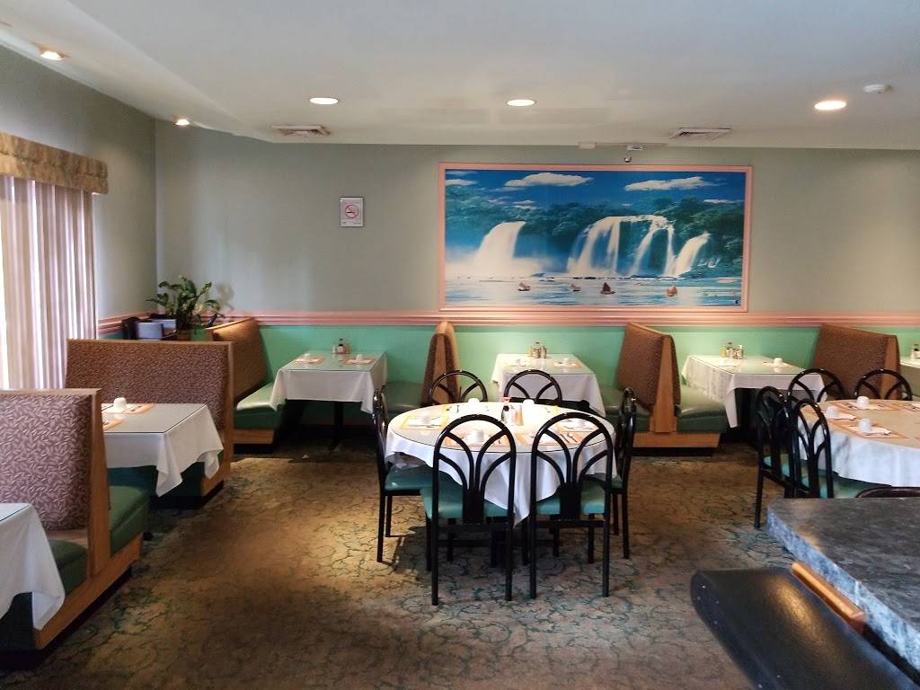 East China Inn | restaurant | 2S743 IL-59, Warrenville, IL 60555, USA | 6308369600 OR +1 630-836-9600