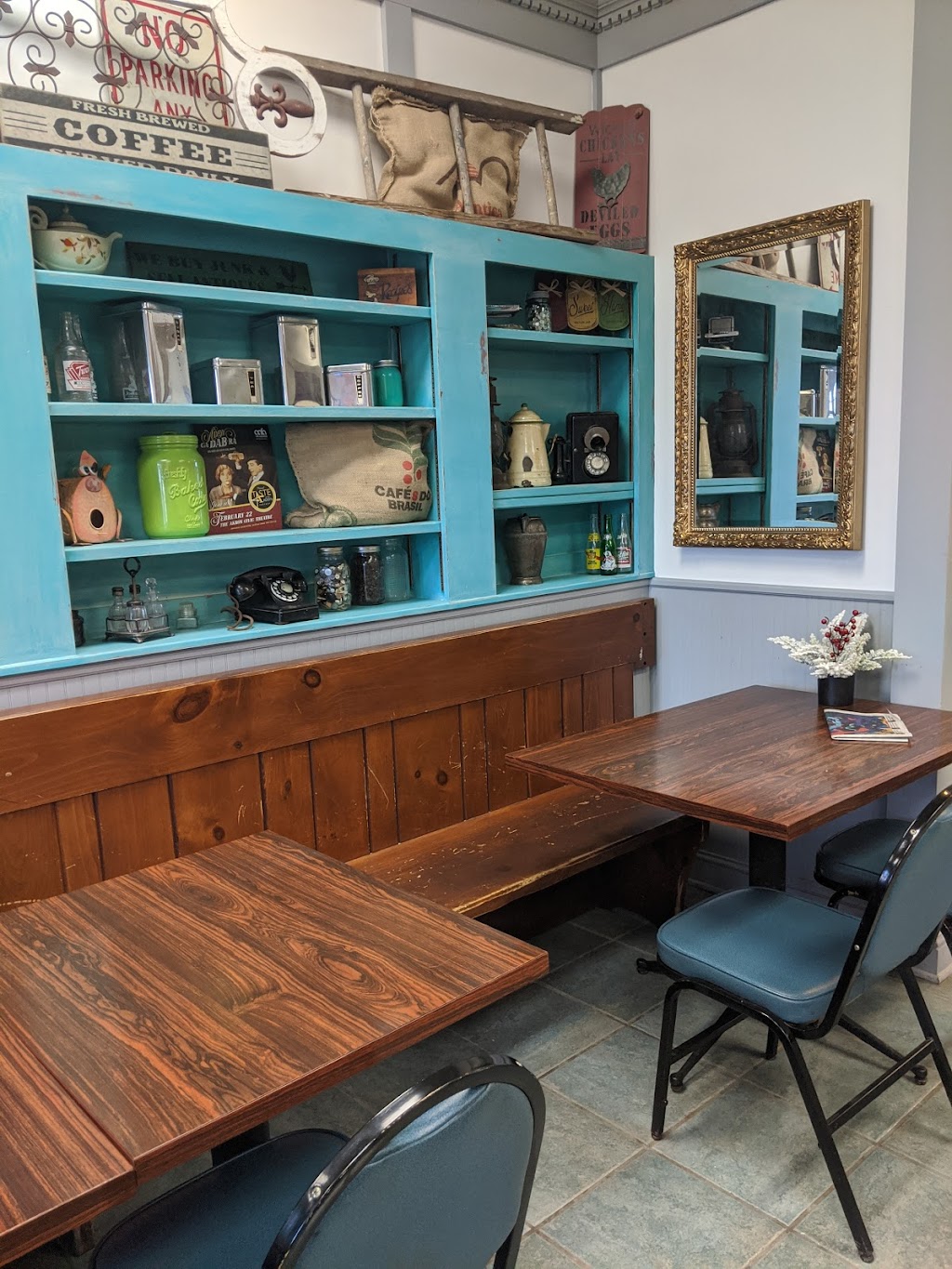 Chameleon Cafe Akron | restaurant | 23 S Main St, Akron, OH 44308, USA | 2343343603 OR +1 234-334-3603