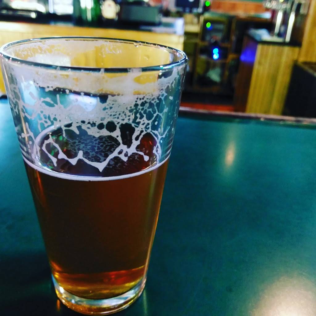 Pattys Pub | restaurant | 311 N Cotner Blvd, Lincoln, NE 68505, USA | 4024674471 OR +1 402-467-4471