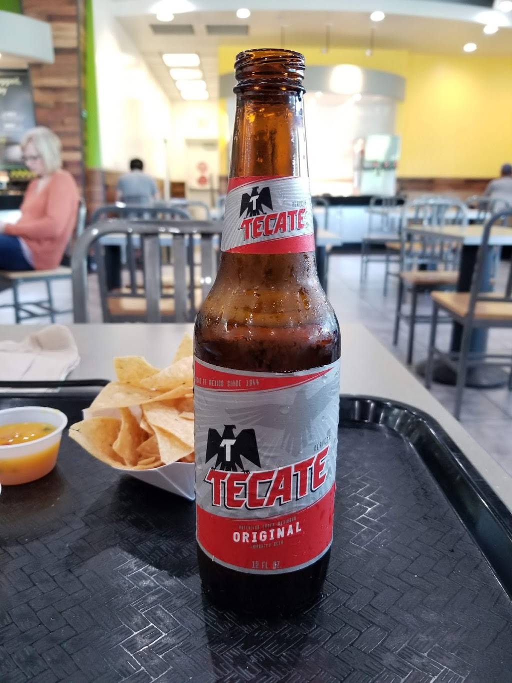 Baja Fresh | restaurant | 899 NE 25th Ave, Hillsboro, OR 97124, USA | 5037180030 OR +1 503-718-0030