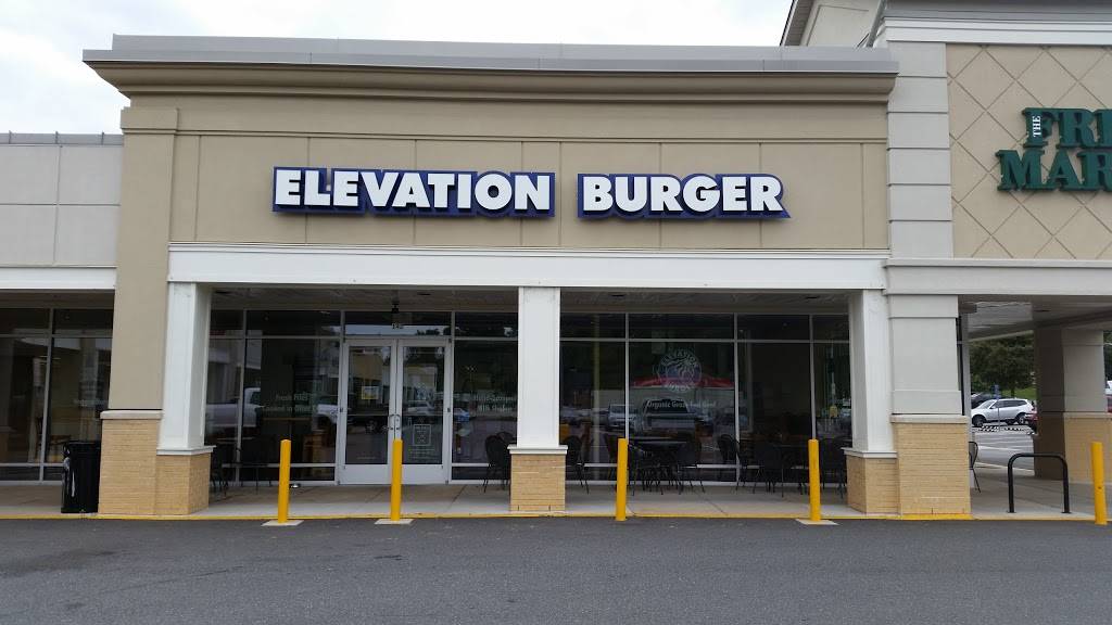 Elevation Burger | restaurant | 142 Branch Rd SE, Vienna, VA 22180, USA | 7038657277 OR +1 703-865-7277