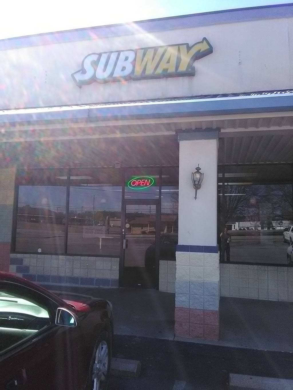 Subway | restaurant | 213 C Main Street, Rainsville, AL 35986, USA | 2566388000 OR +1 256-638-8000