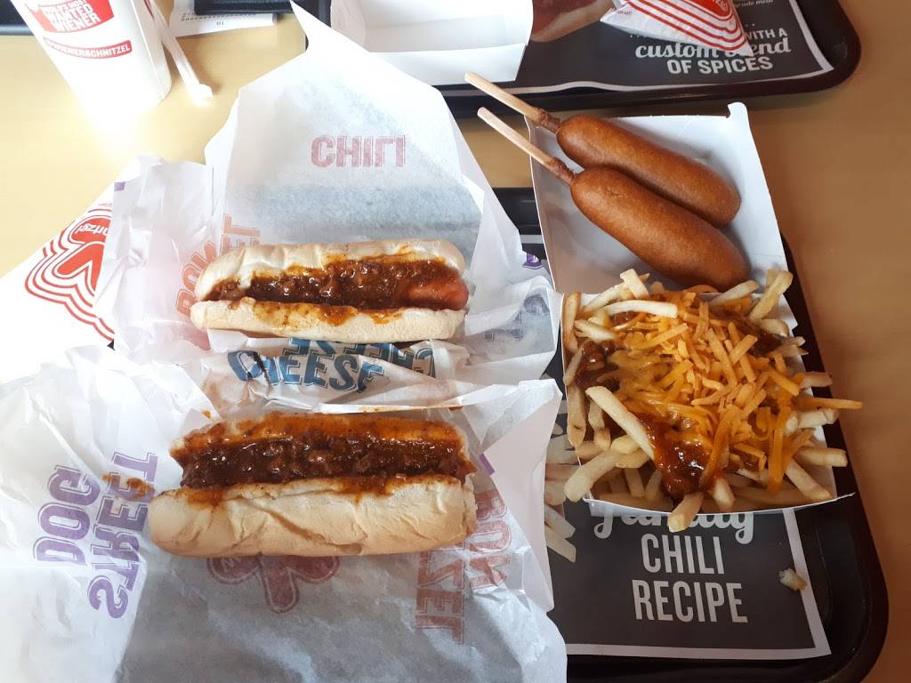 Wienerschnitzel | restaurant | 6111 W Sahara Ave, Las Vegas, NV 89146, USA | 7028735979 OR +1 702-873-5979