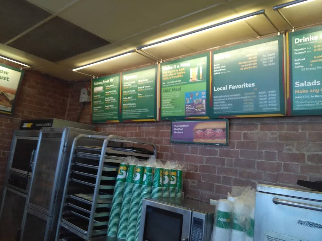 Subway | restaurant | 3988 Mayfield Rd, Cleveland, OH 44121, USA | 2163812424 OR +1 216-381-2424