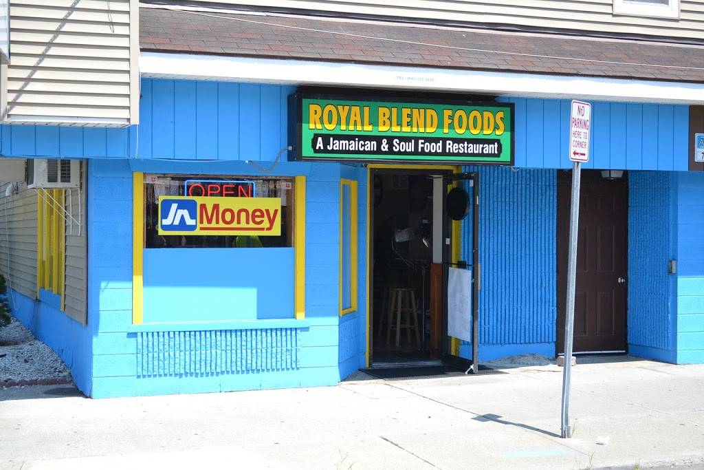 Royal Blends Jamaican & Soul Food | restaurant | 739 Main St, Poughkeepsie, NY 12603, USA | 8453373232 OR +1 845-337-3232