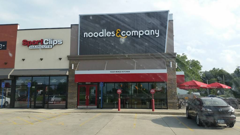 Noodles and Company | restaurant | 5840 Douglas Ave, Des Moines, IA 50310, USA | 5152784294 OR +1 515-278-4294