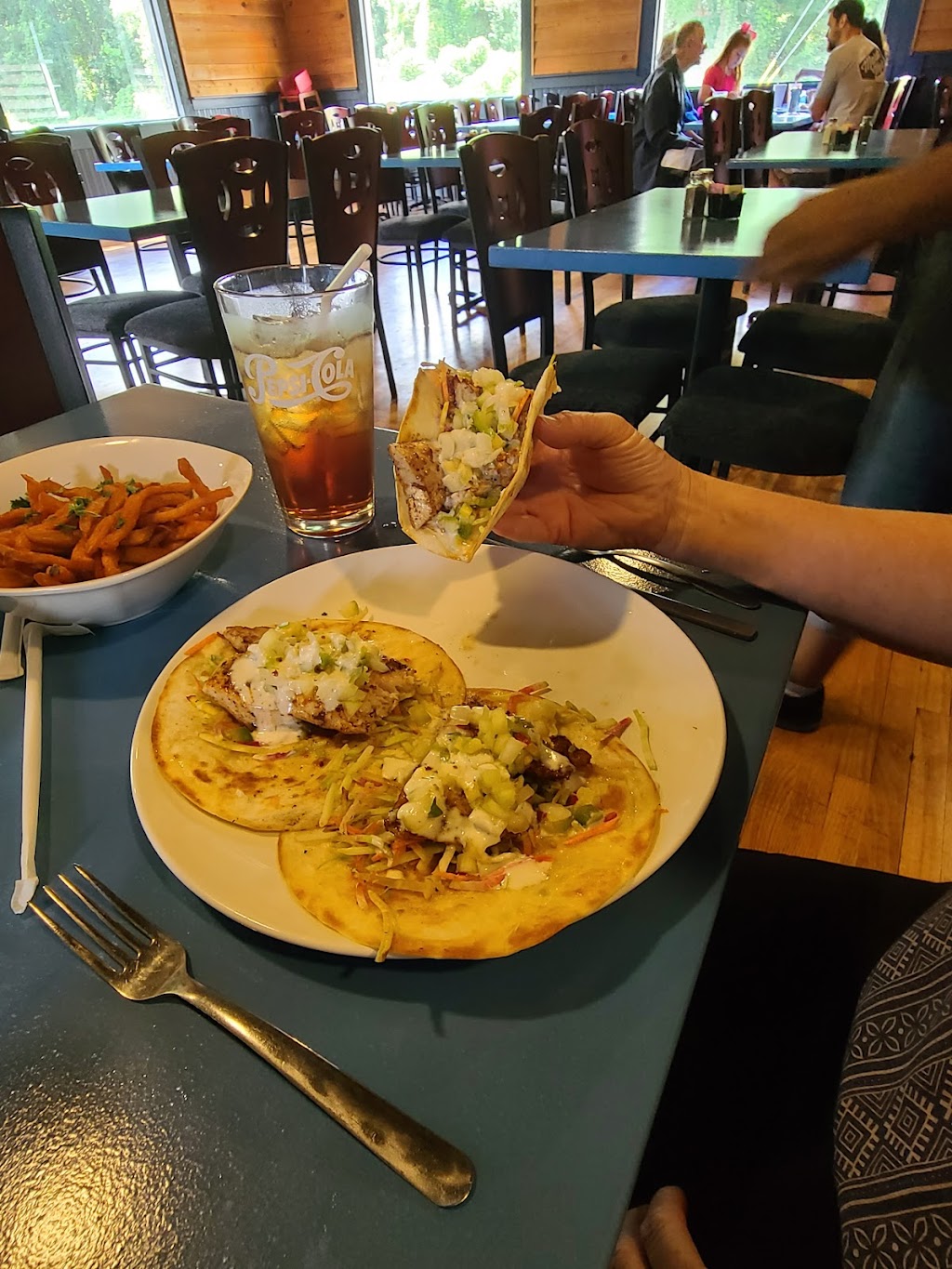 Creekside | restaurant | 1115 S Irby St, Florence, SC 29501, USA | 8434074376 OR +1 843-407-4376