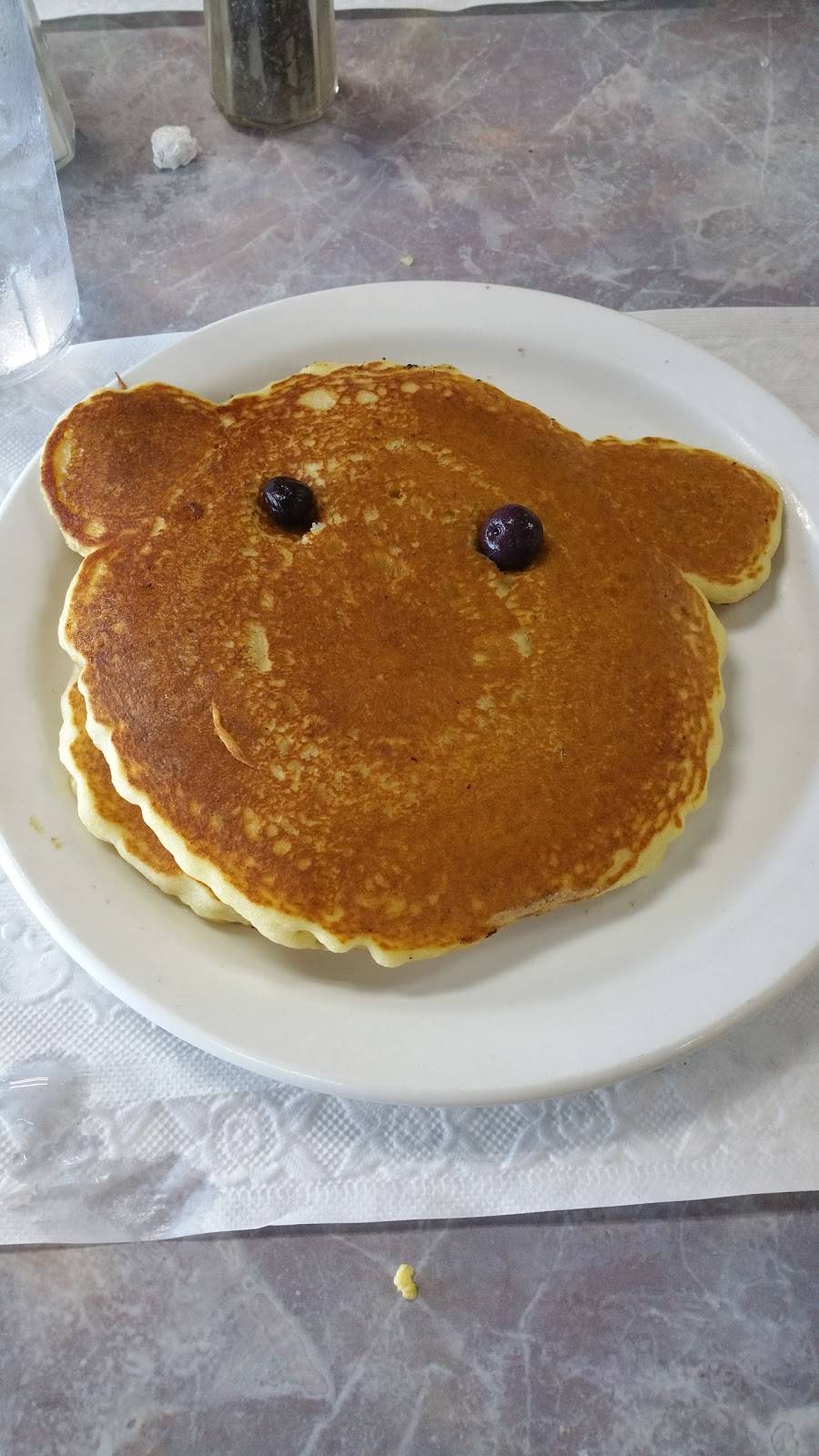 The Corner Family Restaurant | restaurant | 3525 Universal Plaza, New Port Richey, FL 34652, USA | 7278471400 OR +1 727-847-1400