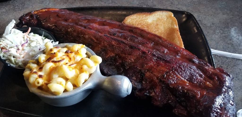 Round House BBQ | restaurant | 2760 W Jefferson Ave, Trenton, MI 48183, USA | 7346716100 OR +1 734-671-6100