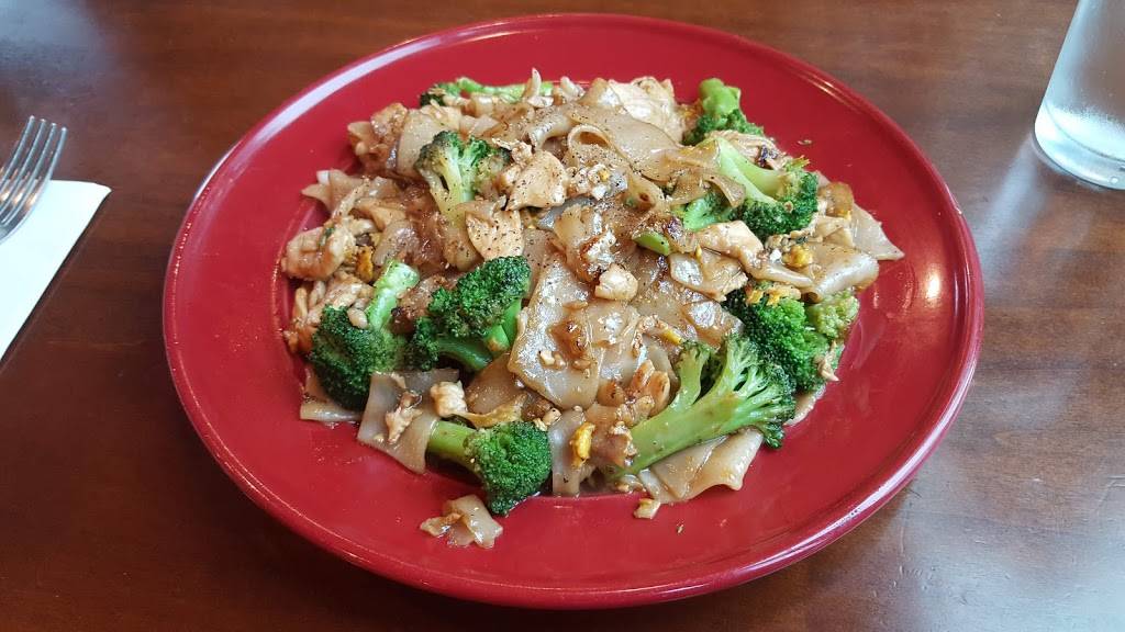 VIP Thai Cuisine | restaurant | 3520 Seven Bridges Dr, Woodridge, IL 60517, USA | 6305419007 OR +1 630-541-9007