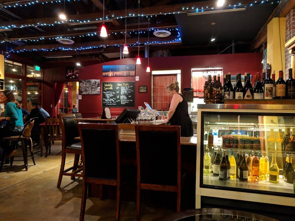 Swirl On the Square Inc | restaurant | 21 S Livermore Ave, Livermore, CA 94550, USA | 9254471400 OR +1 925-447-1400