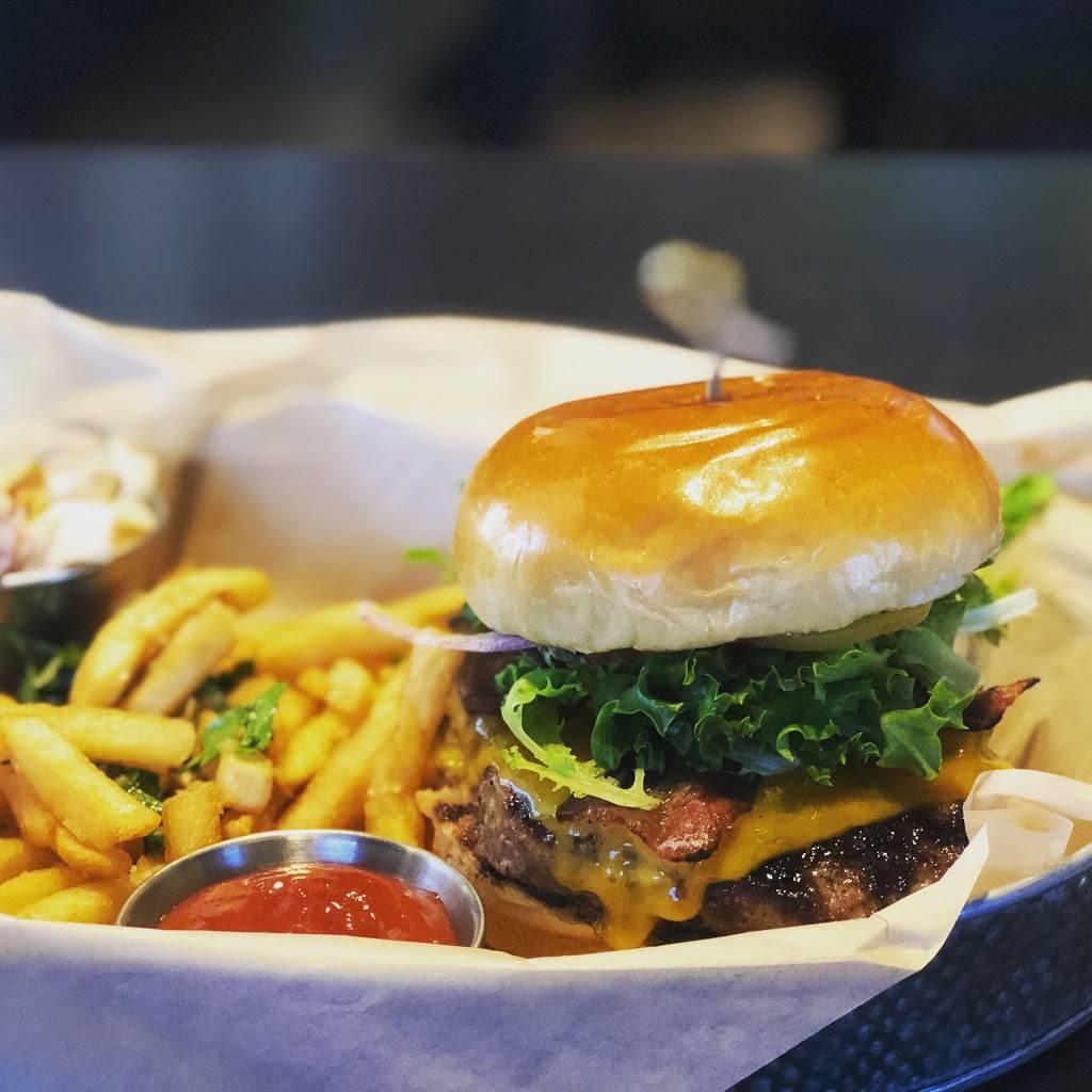 Cast Iron Southern Grill | restaurant | 28533 Springs Trails Ridge #108, Spring, TX 77386, USA | 2813625911 OR +1 281-362-5911