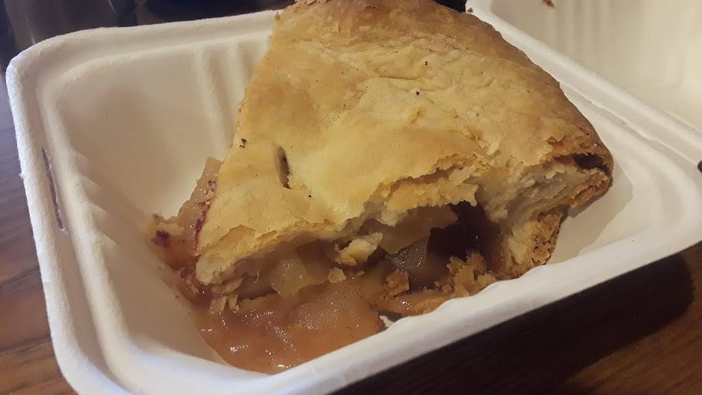 Pie ‘N Burger | restaurant | 913 E California Blvd, Pasadena, CA 91106, USA | 6267951123 OR +1 626-795-1123