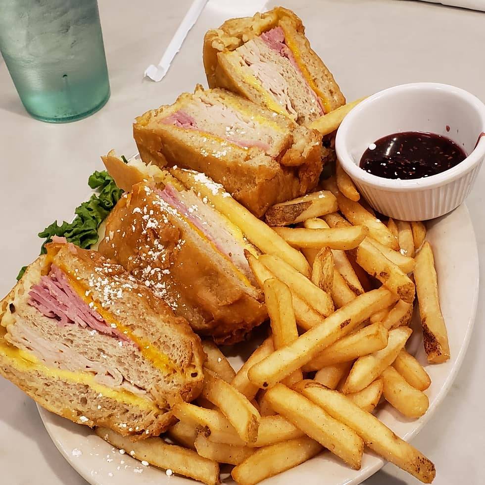 Metro Diner | cafe | 6620 S Memorial Dr, Tulsa, OK 74133, USA | 9189322070 OR +1 918-932-2070