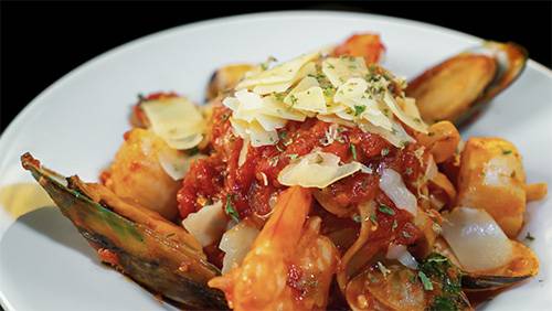 Bambinas Pizza n Chicken | meal delivery | 735 E 12th St STE 406, Los Angeles, CA 90021, USA | 2137491407 OR +1 213-749-1407