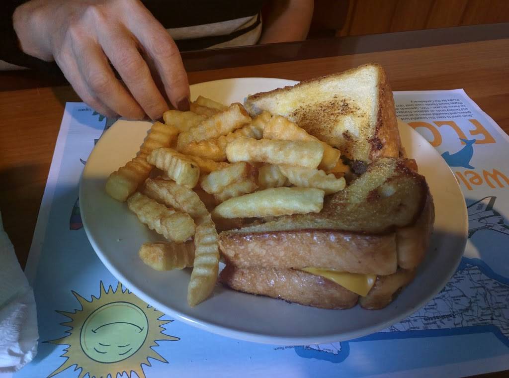 A & A Restaurant | restaurant | 736 E Hathaway Ave, Bronson, FL 32621, USA | 3524864126 OR +1 352-486-4126