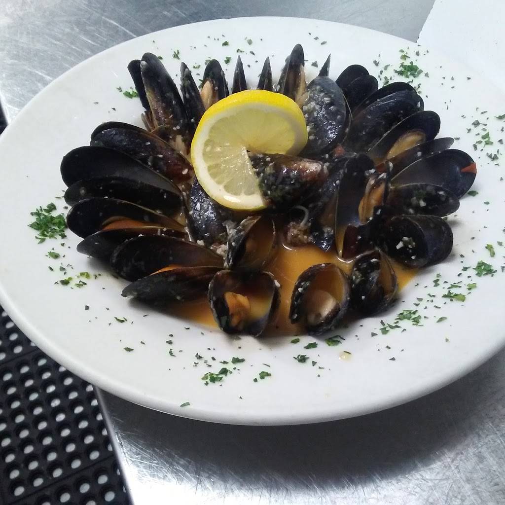 La Dolce Vita of Lemont | restaurant | 107 Stephen St, Lemont, IL 60439, USA | 6302579111 OR +1 630-257-9111