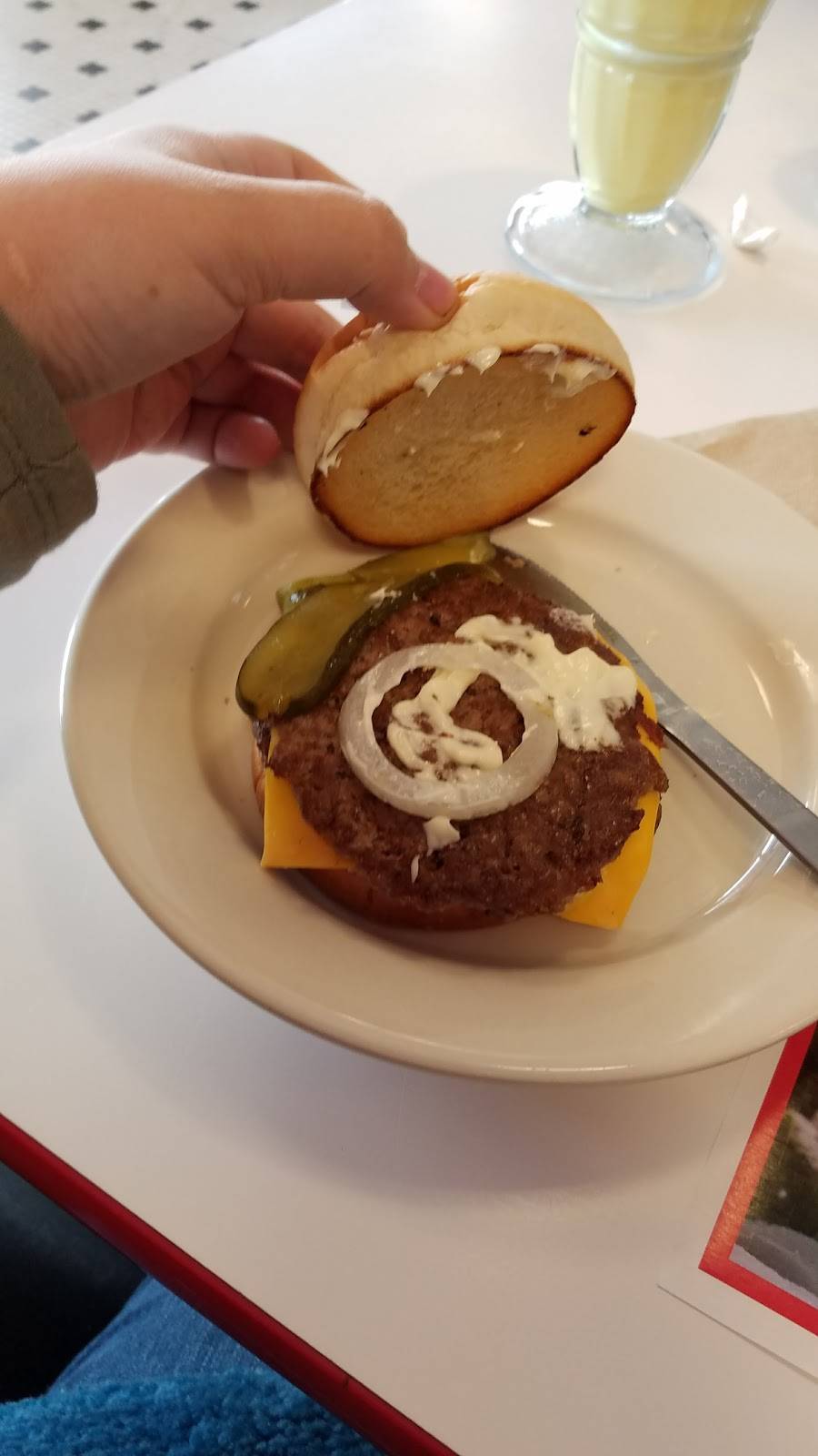 Steak n Shake | restaurant | 450 Mt Zion Rd, Florence, KY 41042, USA | 8597950040 OR +1 859-795-0040