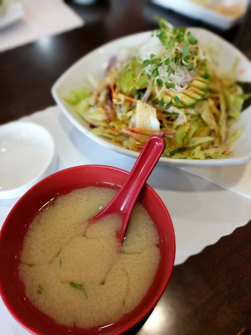 Hikari Sushi | restaurant | 690 E Los Angeles Ave #A, Simi Valley, CA 93065, USA | 8055221416 OR +1 805-522-1416