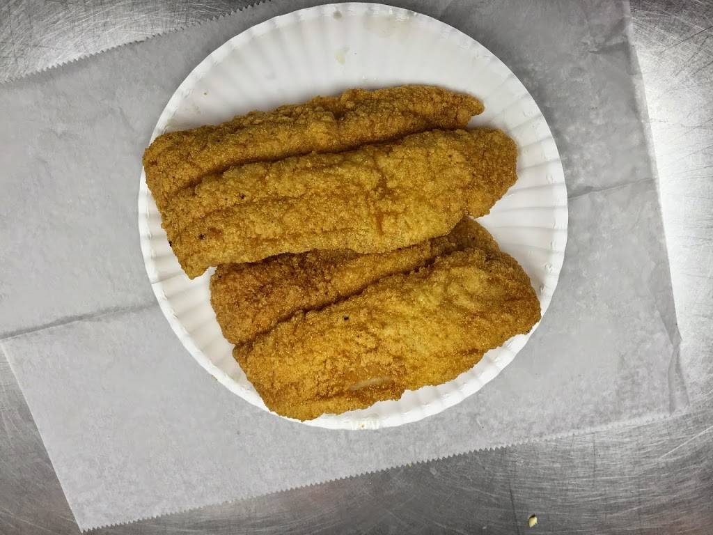 Ny Chicken & Fish | restaurant | 6501 Landover Rd, Cheverly, MD 20785, USA | 3013221554 OR +1 301-322-1554