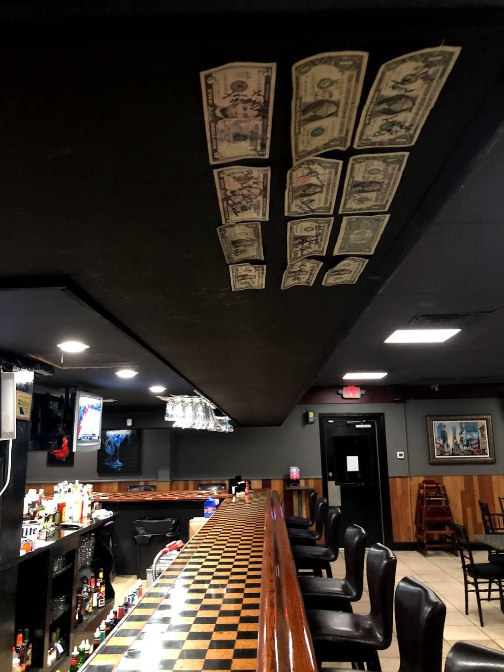 Pop a Beer Bar & Grill | restaurant | 4907 S 50th St, Tampa, FL 33619, USA | 8136772273 OR +1 813-677-2273