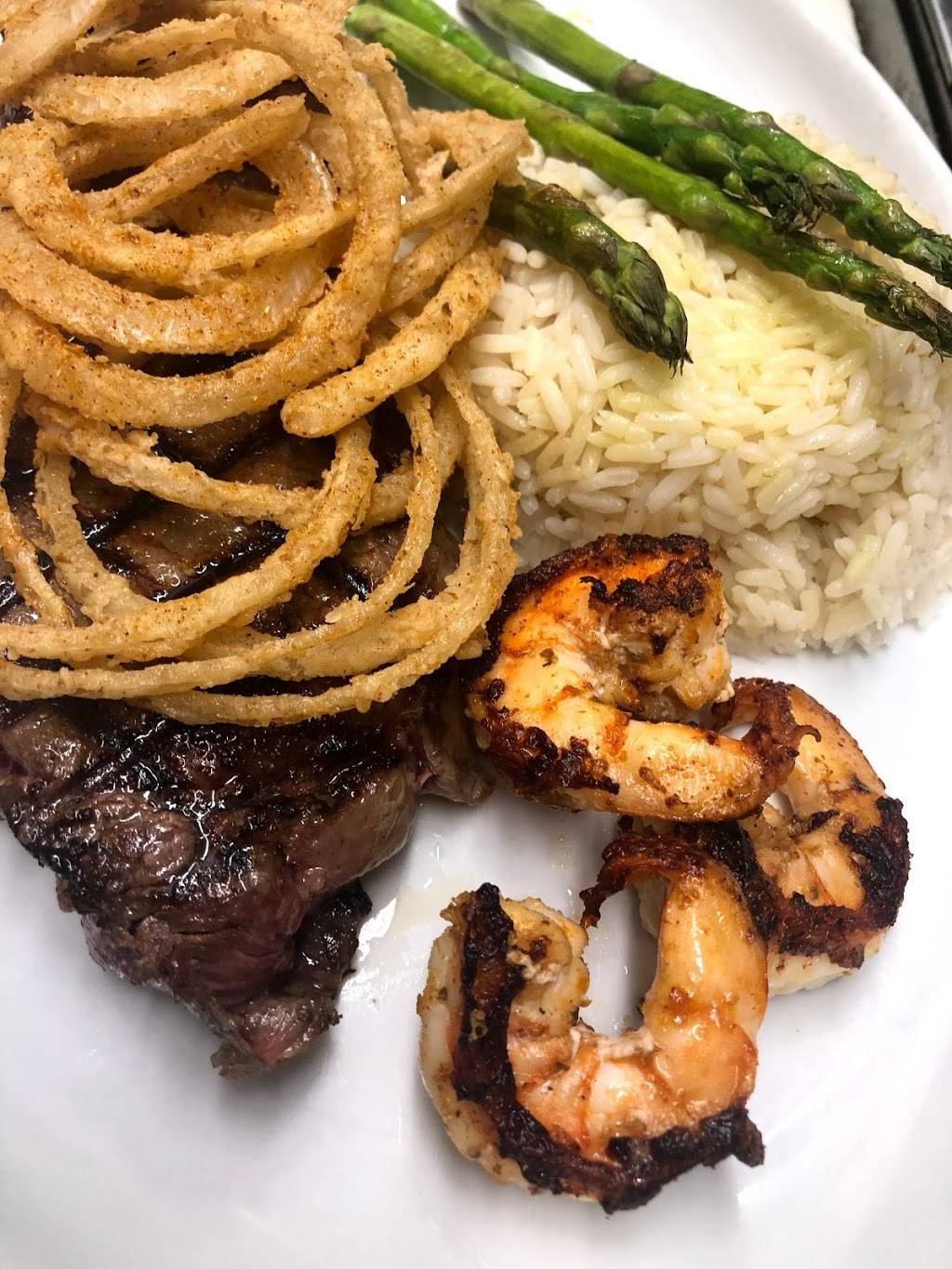 Finley’s Of Green Street | restaurant | 43 Green St, Huntington, NY 11743, USA | 6313513446 OR +1 631-351-3446