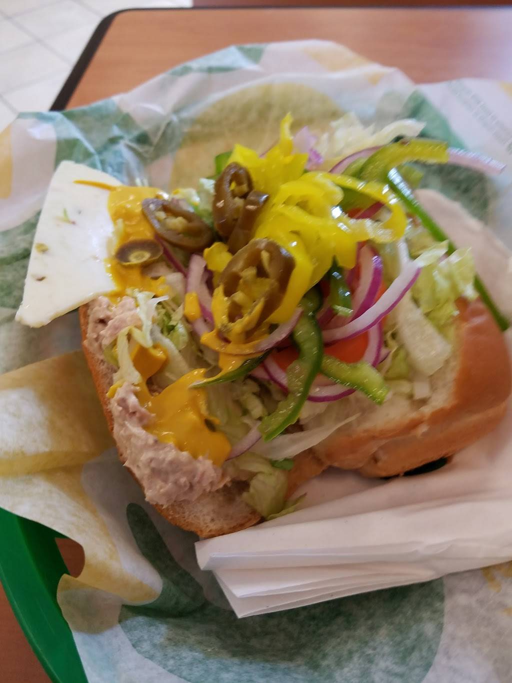 Subway | restaurant | 1576 W 5th Ave, Columbus, OH 43212, USA | 6144867827 OR +1 614-486-7827