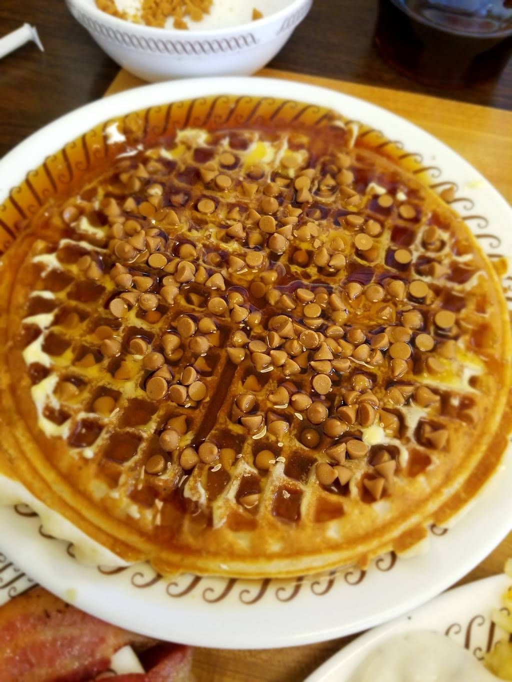 Waffle House | meal takeaway | 7022 S Mingo Rd, Tulsa, OK 74133, USA | 9182525176 OR +1 918-252-5176