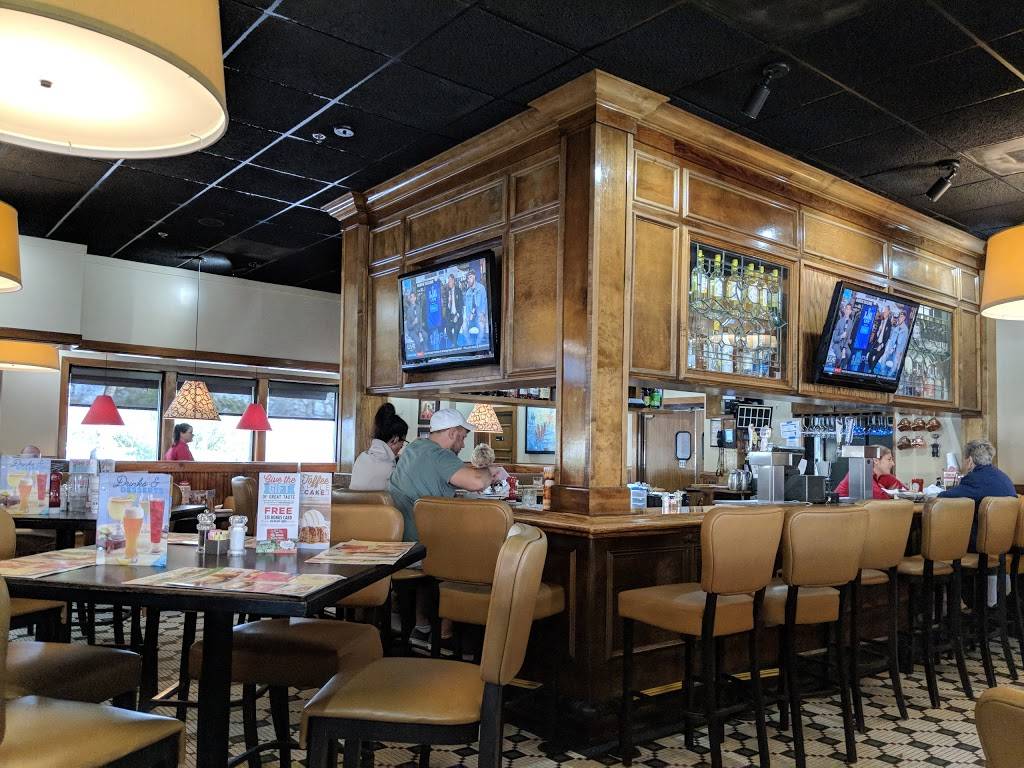 Ruby Tuesday | restaurant | 1825 58th Ave, Vero Beach, FL 32966, USA | 7725696464 OR +1 772-569-6464