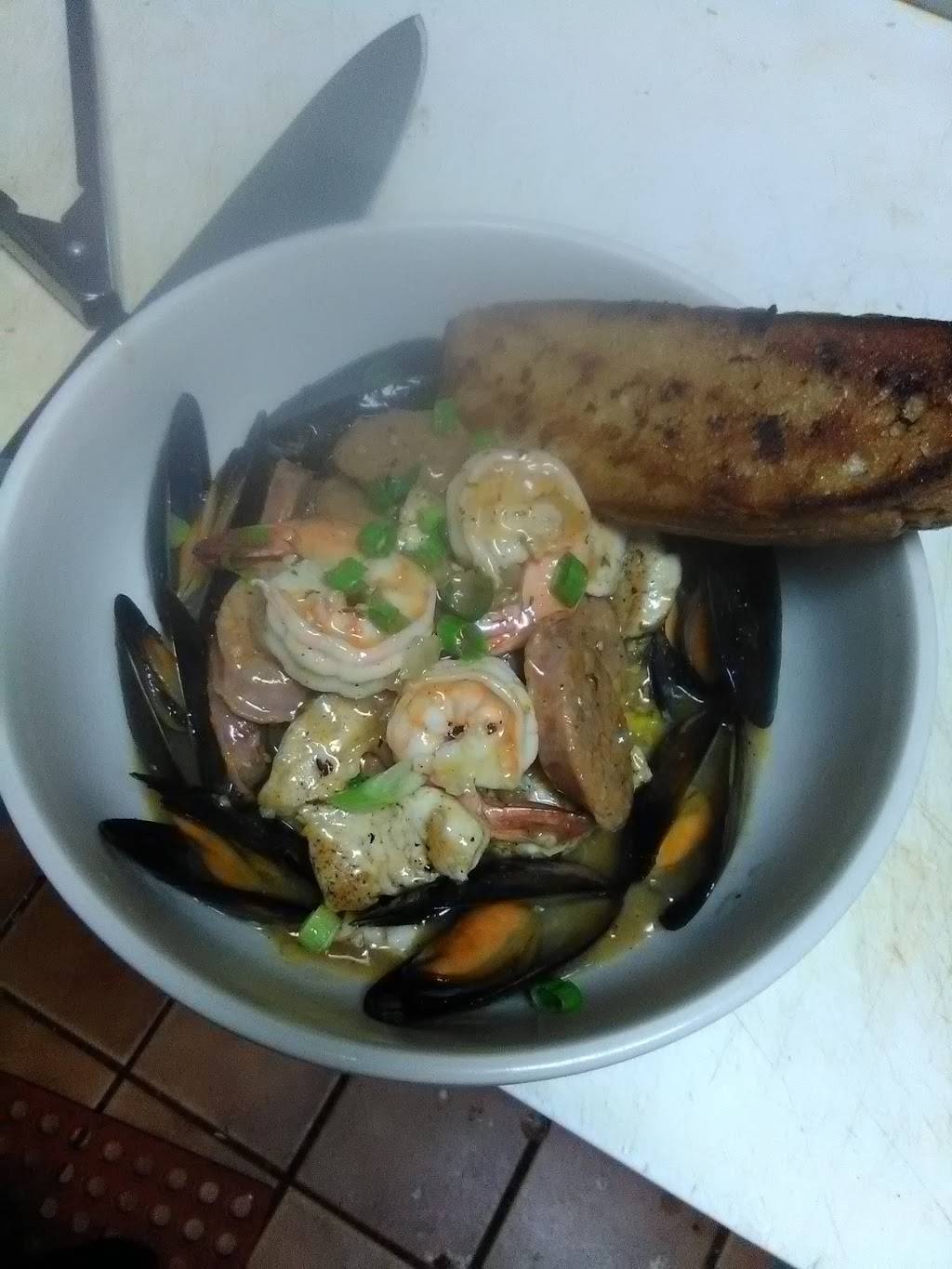 Charlenes Coyote Grille | restaurant | 5500 St Lucie Blvd, Fort Pierce, FL 34946, USA | 7728019302 OR +1 772-801-9302