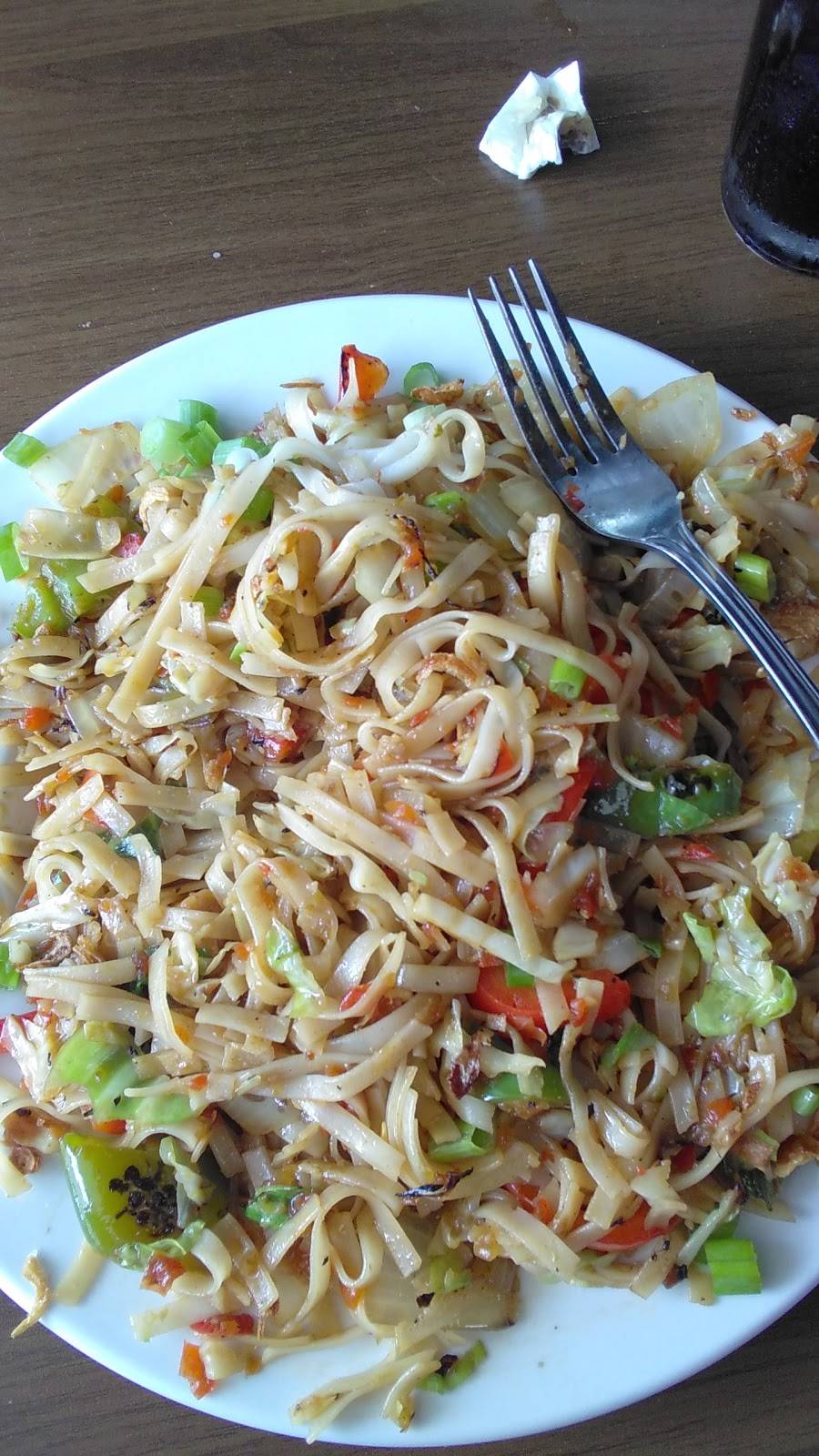 Candle Nut Restaurant | restaurant | 2101-1 Market St, Wilmington, NC 28403, USA | 9103992054 OR +1 910-399-2054