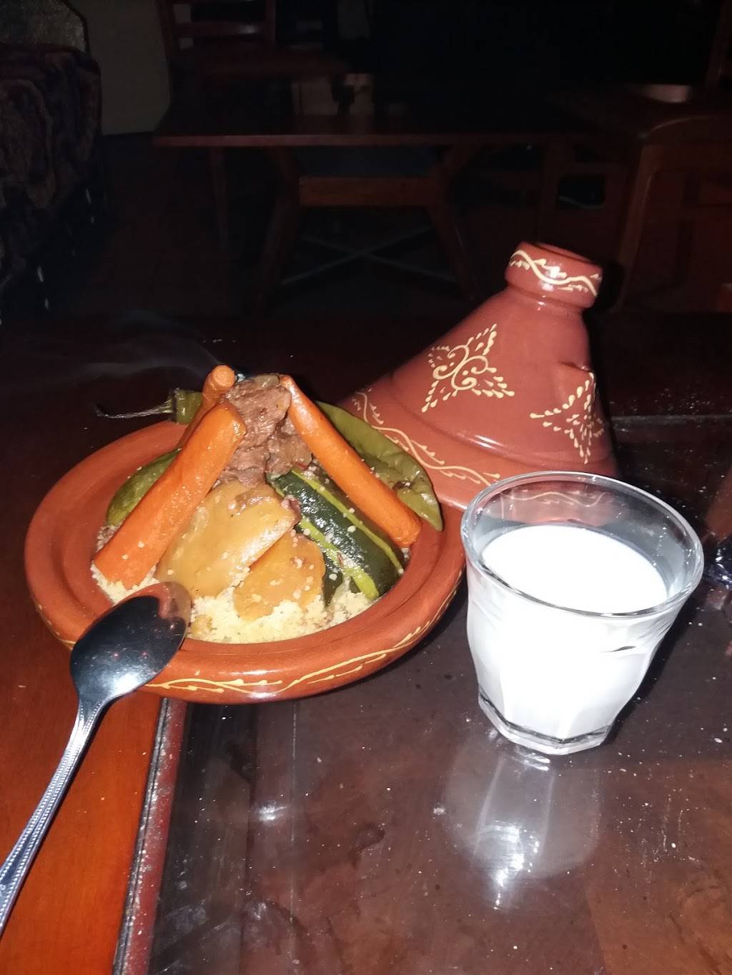 Jalasat Club VIP | restaurant | 1982 Rue Sainte-Catherine E, Montréal, QC H2K 2H7, Canada | 5143559999 OR +1 514-355-9999